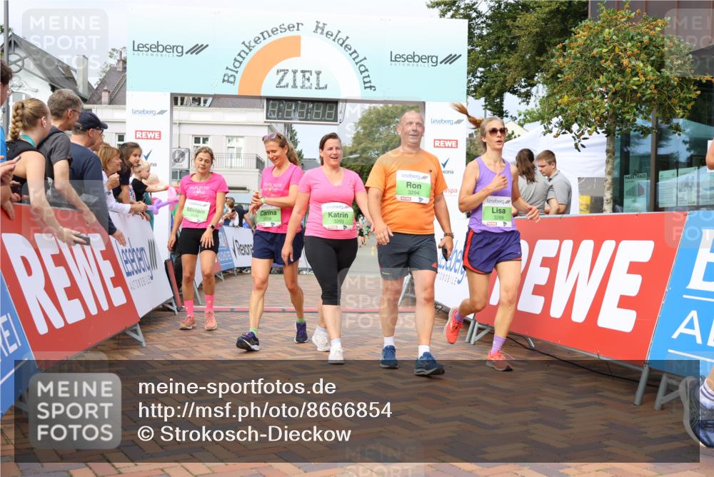 31.08.2025 - 21. Blankeneser Heldenlauf Strokosch-Dieckow http://msf.ph/oto/8666854 31.08.2025 11:16:20 Ziel 3689, 3690, 3289, 3154, 3258, 3533, 3293, 3294, 3738, 3599, 3598 meine-sportfotos.de