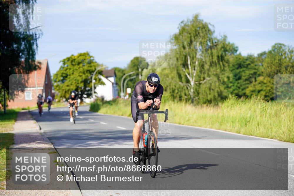 31.08.2025 - Elbe Triathlon Hamburg Michael Burmester http://msf.ph/oto/8666860 31.08.2025 09:38:45 Radfahren 255, 308, 373, 596, 639, 642 meine-sportfotos.de