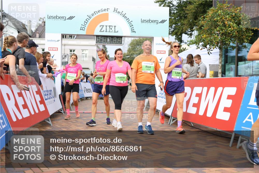 31.08.2025 - 21. Blankeneser Heldenlauf Strokosch-Dieckow http://msf.ph/oto/8666861 31.08.2025 11:16:20 Ziel 3689, 3690, 3289, 3154, 3258, 3533, 3293, 3294, 3738, 3599, 3598 meine-sportfotos.de
