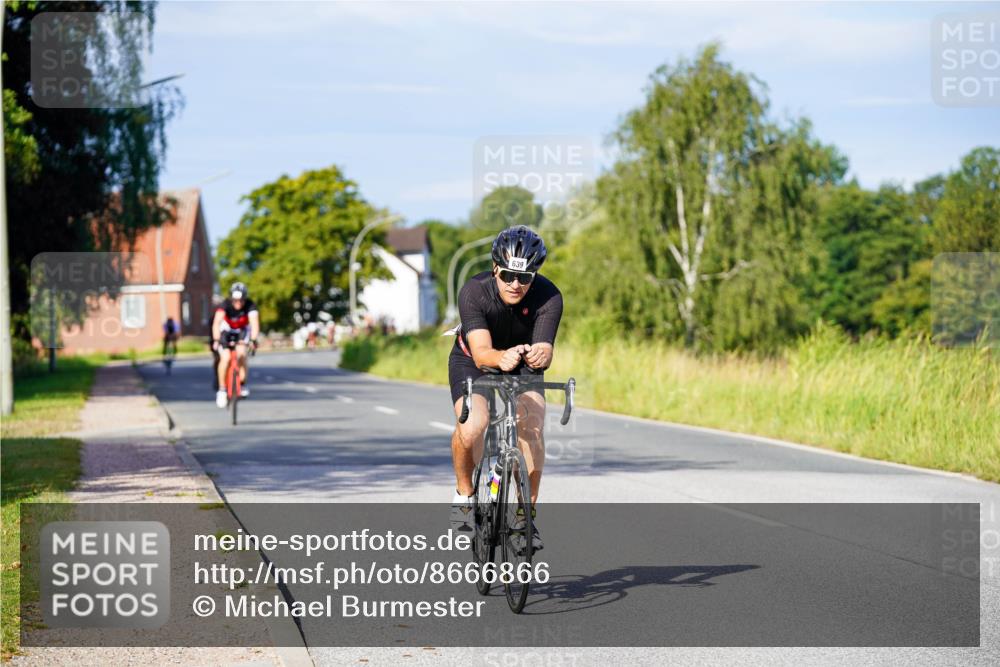 31.08.2025 - Elbe Triathlon Hamburg Michael Burmester http://msf.ph/oto/8666866 31.08.2025 09:38:49 Radfahren 373, 457, 521, 639, 736 meine-sportfotos.de