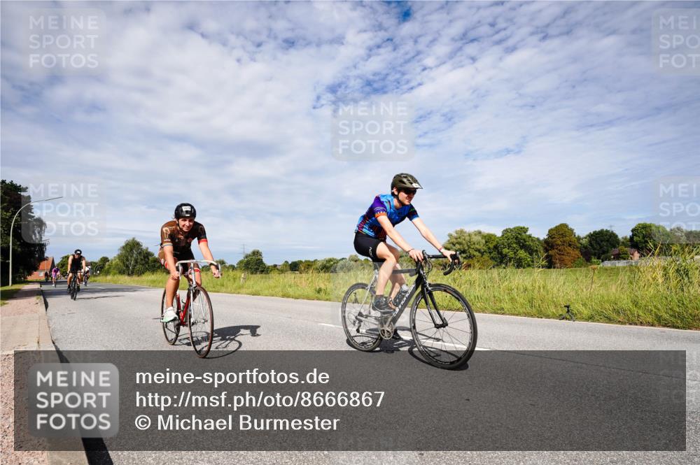 31.08.2025 - Elbe Triathlon Hamburg Michael Burmester http://msf.ph/oto/8666867 31.08.2025 10:38:01 Radfahren 950, 1051, 1070, 1088, 1166, 1315 meine-sportfotos.de