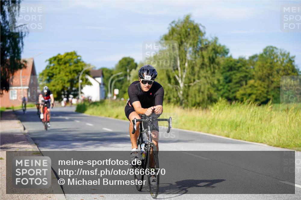 31.08.2025 - Elbe Triathlon Hamburg Michael Burmester http://msf.ph/oto/8666870 31.08.2025 09:38:49 Radfahren 373, 457, 521, 639, 736 meine-sportfotos.de