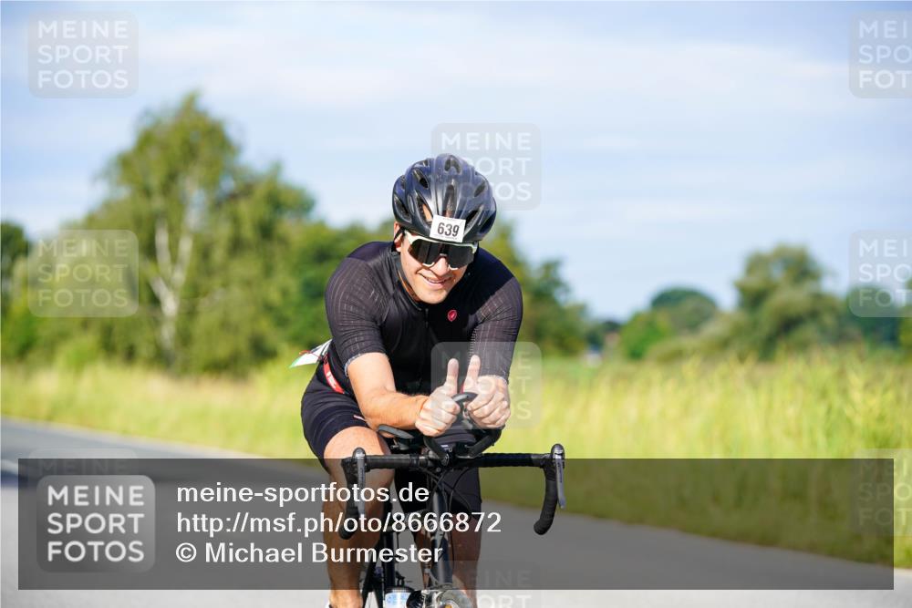 31.08.2025 - Elbe Triathlon Hamburg Michael Burmester http://msf.ph/oto/8666872 31.08.2025 09:38:50 Radfahren 457, 521, 611, 639, 736 meine-sportfotos.de