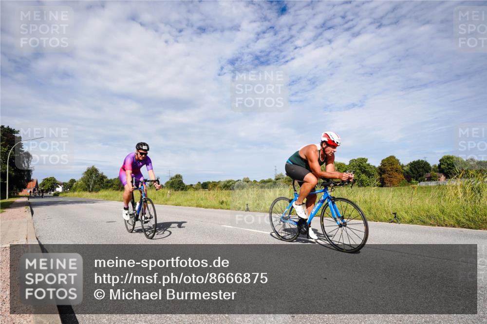 31.08.2025 - Elbe Triathlon Hamburg Michael Burmester http://msf.ph/oto/8666875 31.08.2025 10:38:05 Radfahren 879, 981, 1051, 1083, 1088, 1315 meine-sportfotos.de