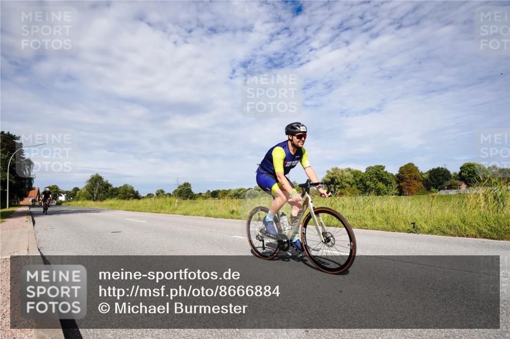 31.08.2025 - Elbe Triathlon Hamburg Michael Burmester http://msf.ph/oto/8666884 31.08.2025 10:38:13 Radfahren 824, 832, 879, 1016, 1047, 1048, 1083, 1152 meine-sportfotos.de