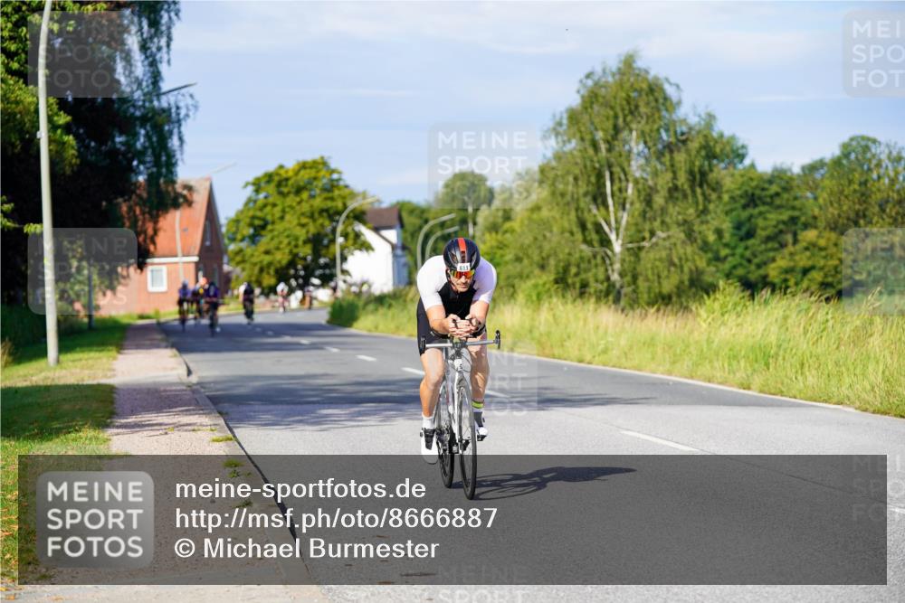 31.08.2025 - Elbe Triathlon Hamburg Michael Burmester http://msf.ph/oto/8666887 31.08.2025 09:38:57 Radfahren 424, 457, 611, 736, 922 meine-sportfotos.de