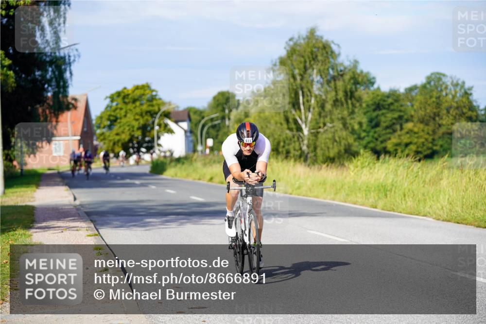 31.08.2025 - Elbe Triathlon Hamburg Michael Burmester http://msf.ph/oto/8666891 31.08.2025 09:38:57 Radfahren 424, 457, 611, 736, 922 meine-sportfotos.de