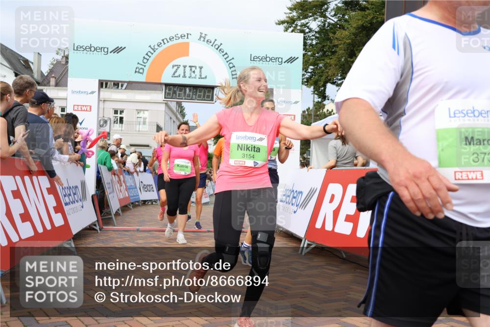 31.08.2025 - 21. Blankeneser Heldenlauf Strokosch-Dieckow http://msf.ph/oto/8666894 31.08.2025 11:16:18 Ziel 3689, 3690, 3289, 3154, 3258, 3533, 3293, 3294, 3738, 3599, 3598 meine-sportfotos.de