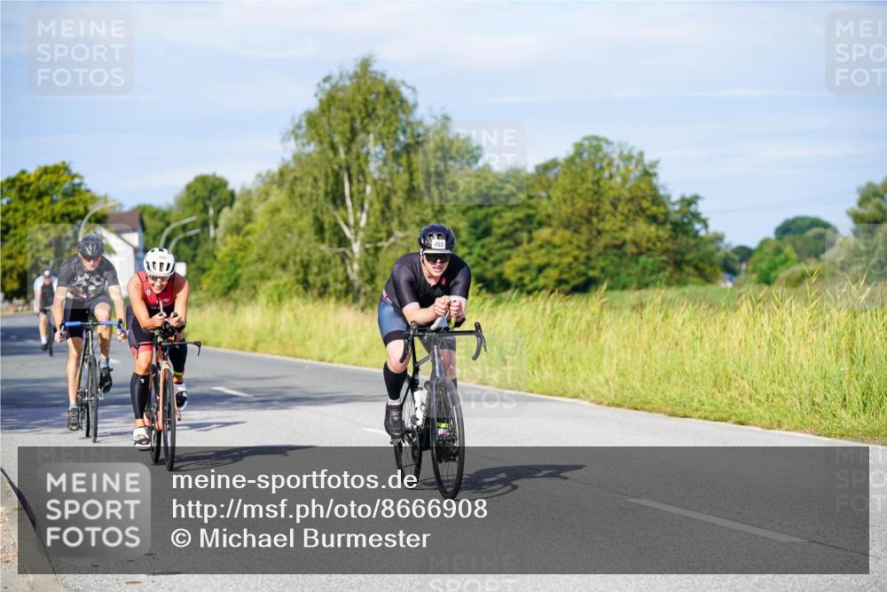 31.08.2025 - Elbe Triathlon Hamburg Michael Burmester http://msf.ph/oto/8666908 31.08.2025 09:39:05 Radfahren 260, 424, 449, 453, 497, 653, 753, 922 meine-sportfotos.de