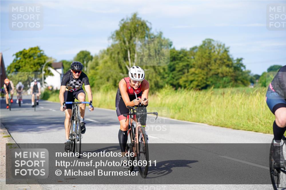 31.08.2025 - Elbe Triathlon Hamburg Michael Burmester http://msf.ph/oto/8666911 31.08.2025 09:39:06 Radfahren 260, 293, 424, 449, 453, 497, 653, 753, 922 meine-sportfotos.de