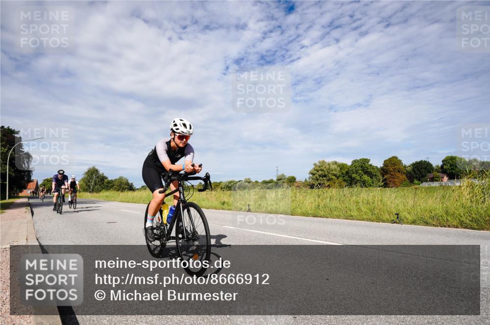 31.08.2025 - Elbe Triathlon Hamburg Michael Burmester http://msf.ph/oto/8666912 31.08.2025 10:38:31 Radfahren 783, 790, 795, 899, 971, 1077, 1109 meine-sportfotos.de