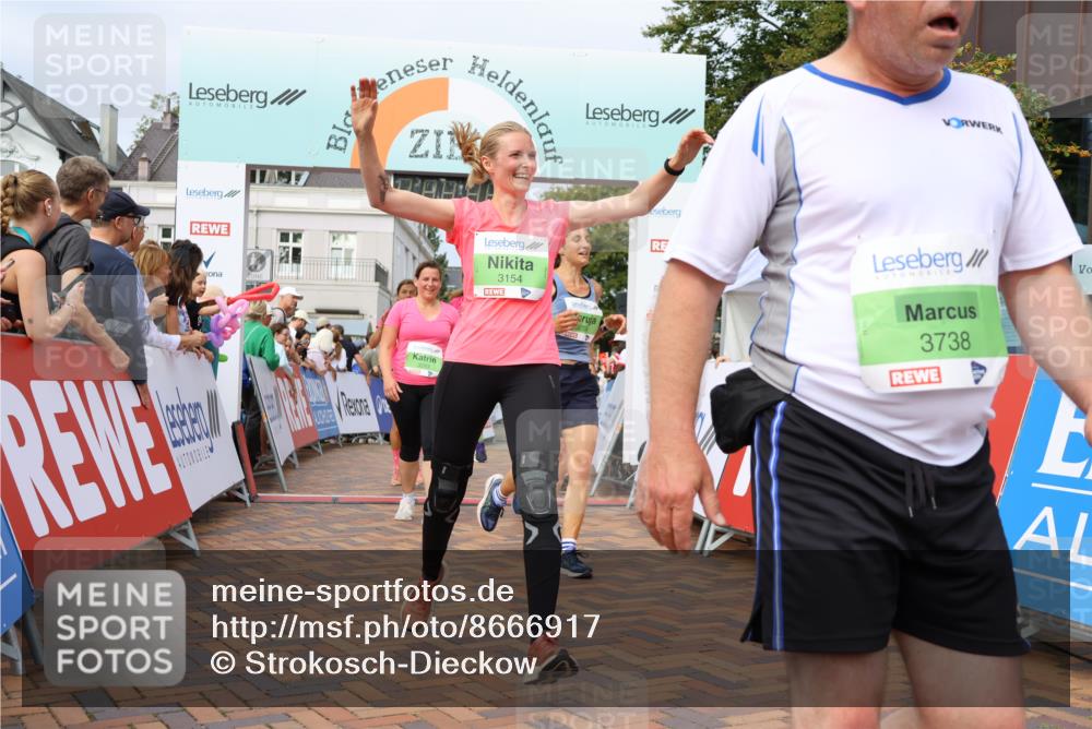 31.08.2025 - 21. Blankeneser Heldenlauf Strokosch-Dieckow http://msf.ph/oto/8666917 31.08.2025 11:16:18 Ziel 3689, 3690, 3289, 3154, 3258, 3533, 3293, 3294, 3738, 3599, 3598 meine-sportfotos.de