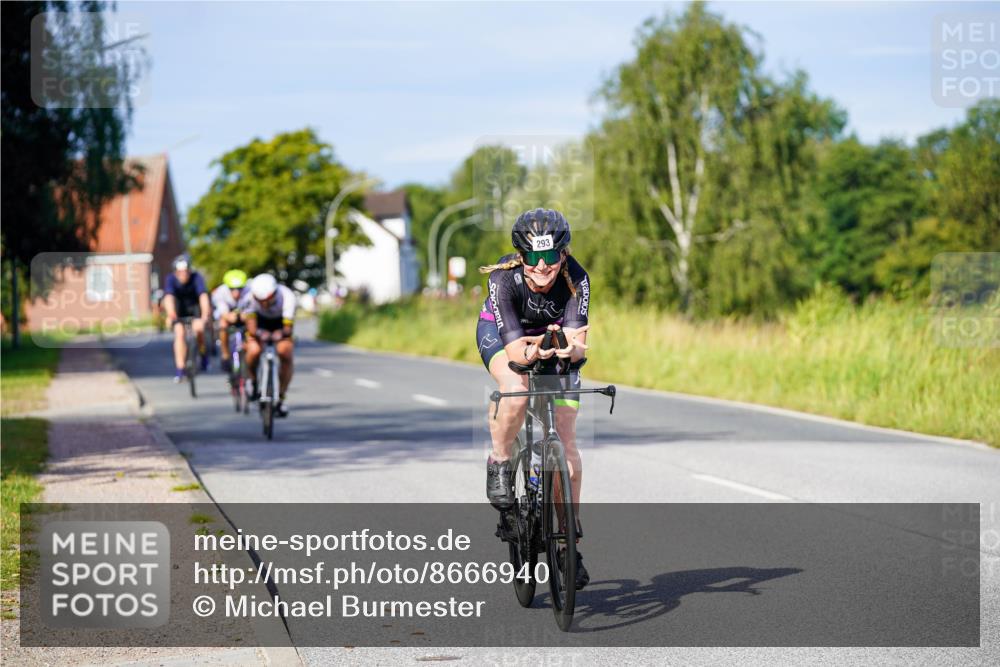 31.08.2025 - Elbe Triathlon Hamburg Michael Burmester http://msf.ph/oto/8666940 31.08.2025 09:39:13 Radfahren 293, 347, 449, 497, 616, 659, 753, 900 meine-sportfotos.de