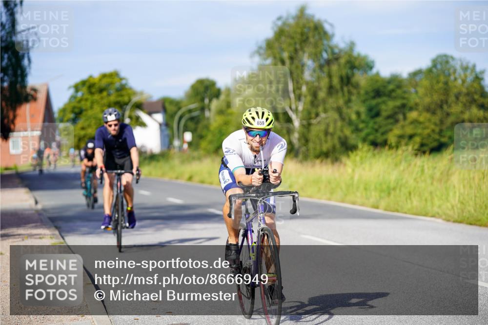 31.08.2025 - Elbe Triathlon Hamburg Michael Burmester http://msf.ph/oto/8666949 31.08.2025 09:39:16 Radfahren 293, 347, 616, 659, 900 meine-sportfotos.de