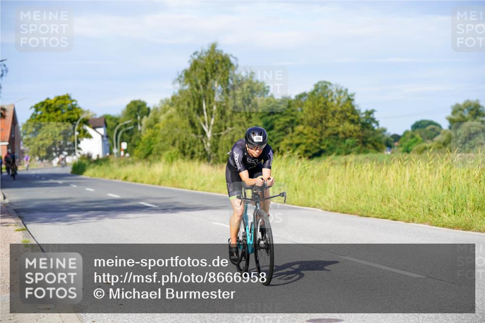 31.08.2025 - Elbe Triathlon Hamburg Michael Burmester http://msf.ph/oto/8666958 31.08.2025 09:39:18 Radfahren 347, 616, 659, 900 meine-sportfotos.de