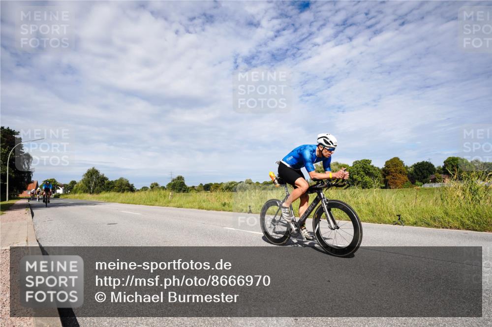31.08.2025 - Elbe Triathlon Hamburg Michael Burmester http://msf.ph/oto/8666970 31.08.2025 10:39:31 Radfahren 836, 945, 1037, 1107, 1258, 1265 meine-sportfotos.de