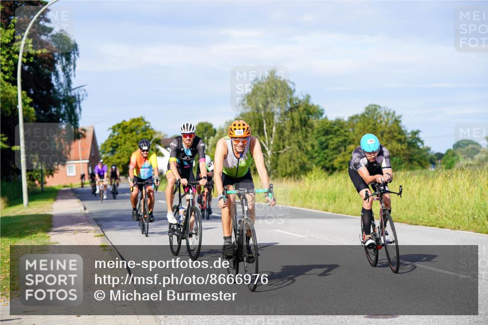 31.08.2025 - Elbe Triathlon Hamburg Michael Burmester http://msf.ph/oto/8666976 31.08.2025 09:39:29 Radfahren 346, 366, 478, 500, 511, 662, 687, 724, 745, 775 meine-sportfotos.de