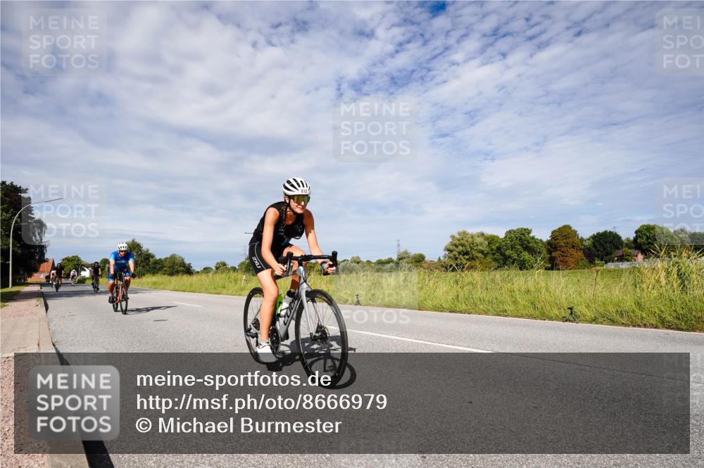 31.08.2025 - Elbe Triathlon Hamburg Michael Burmester http://msf.ph/oto/8666979 31.08.2025 10:39:39 Radfahren 762, 812, 937, 961, 1037, 1075, 1091, 1149 meine-sportfotos.de