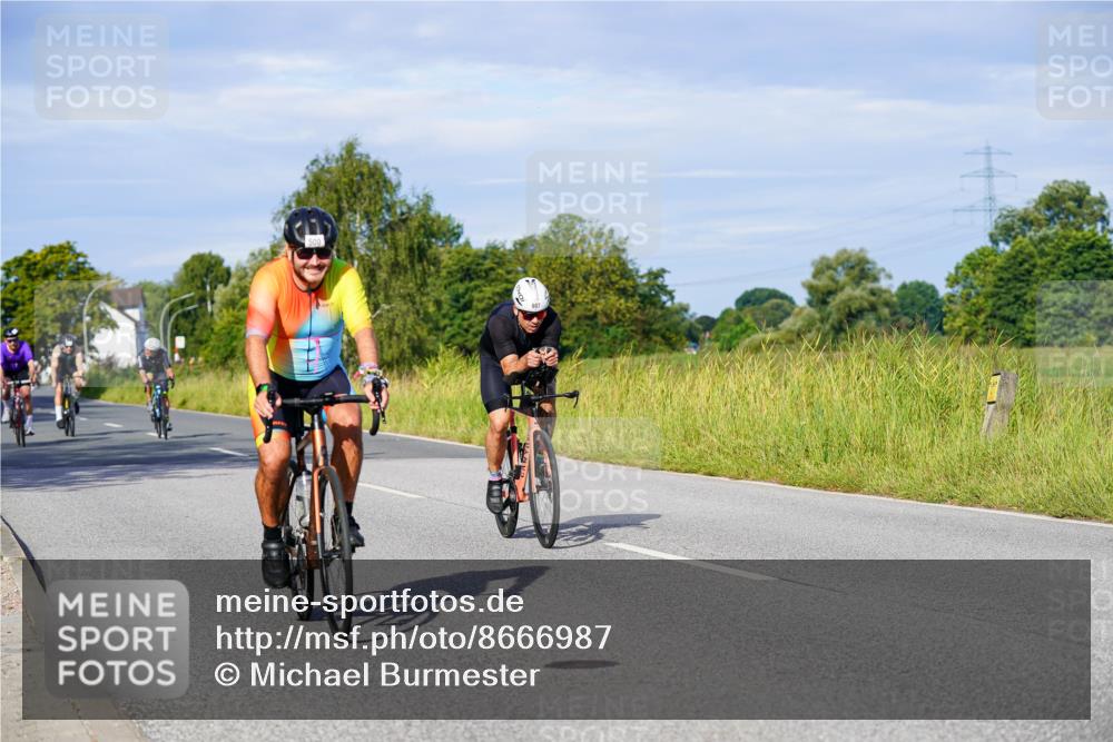 31.08.2025 - Elbe Triathlon Hamburg Michael Burmester http://msf.ph/oto/8666987 31.08.2025 09:39:31 Radfahren 346, 366, 478, 500, 511, 662, 687, 724, 745 meine-sportfotos.de