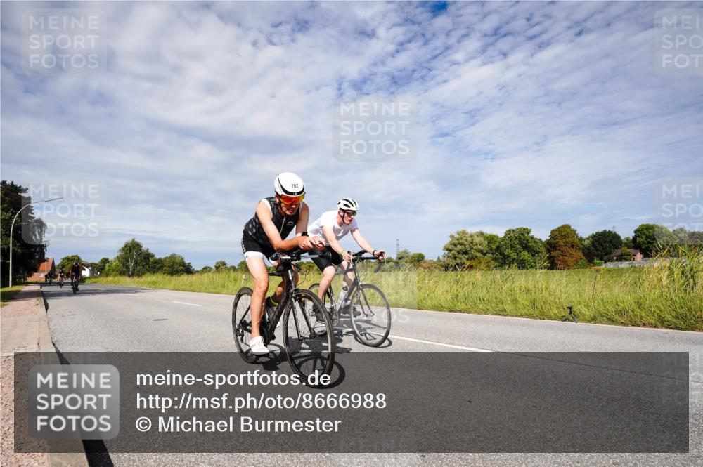 31.08.2025 - Elbe Triathlon Hamburg Michael Burmester http://msf.ph/oto/8666988 31.08.2025 10:39:45 Radfahren 762, 961, 964, 1080, 1149 meine-sportfotos.de