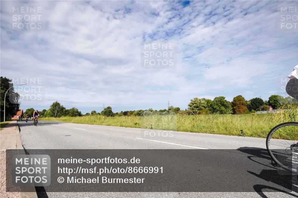 31.08.2025 - Elbe Triathlon Hamburg Michael Burmester http://msf.ph/oto/8666991 31.08.2025 10:39:45 Radfahren 762, 961, 964, 1080, 1149 meine-sportfotos.de
