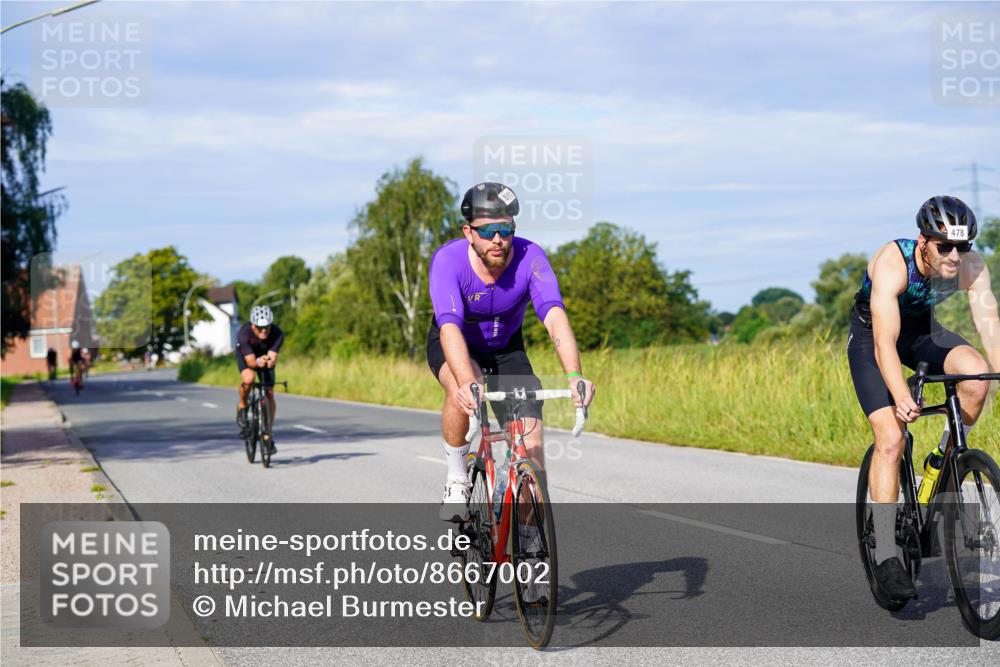 31.08.2025 - Elbe Triathlon Hamburg Michael Burmester http://msf.ph/oto/8667002 31.08.2025 09:39:34 Radfahren 346, 366, 478, 500, 511, 548, 687 meine-sportfotos.de