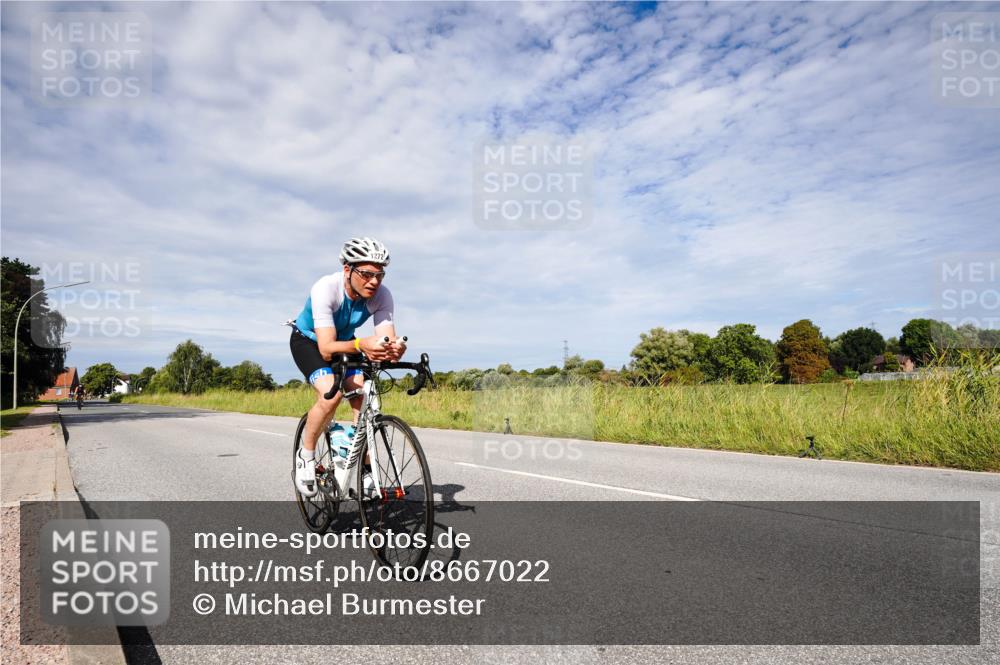 31.08.2025 - Elbe Triathlon Hamburg Michael Burmester http://msf.ph/oto/8667022 31.08.2025 10:40:28 Radfahren 861, 1272 meine-sportfotos.de