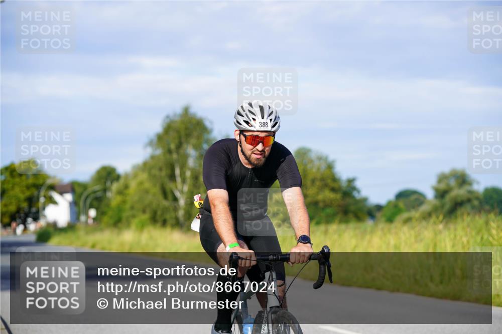 31.08.2025 - Elbe Triathlon Hamburg Michael Burmester http://msf.ph/oto/8667024 31.08.2025 09:39:47 Radfahren 388, 514, 797 meine-sportfotos.de