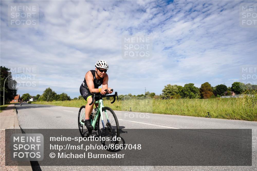 31.08.2025 - Elbe Triathlon Hamburg Michael Burmester http://msf.ph/oto/8667048 31.08.2025 10:41:05 Radfahren 564, 1255 meine-sportfotos.de