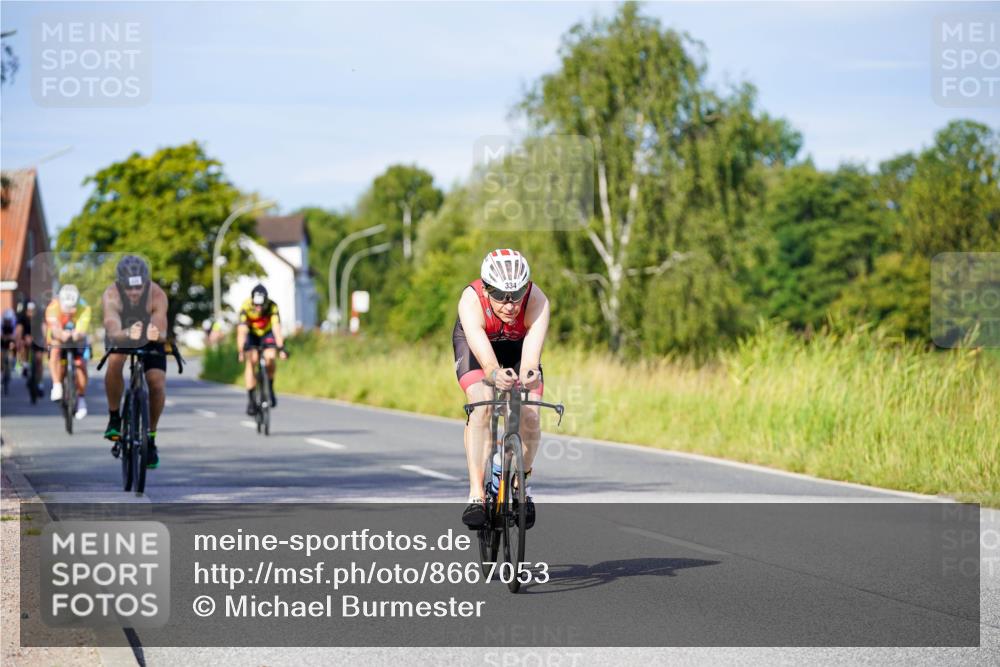 31.08.2025 - Elbe Triathlon Hamburg Michael Burmester http://msf.ph/oto/8667053 31.08.2025 09:40:03 Radfahren 334, 348, 418, 432, 499, 536, 576, 652, 698, 725 meine-sportfotos.de