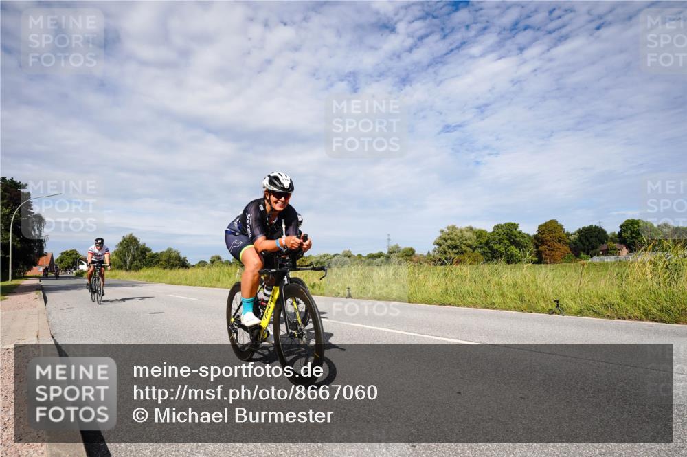 31.08.2025 - Elbe Triathlon Hamburg Michael Burmester http://msf.ph/oto/8667060 31.08.2025 10:41:24 Radfahren 914, 926, 970, 1054, 1148, 1273, 1301 meine-sportfotos.de