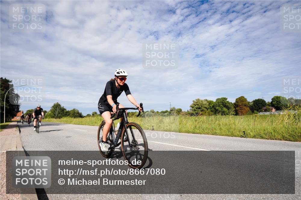 31.08.2025 - Elbe Triathlon Hamburg Michael Burmester http://msf.ph/oto/8667080 31.08.2025 10:41:43 Radfahren 594, 772, 847, 1003, 1022, 1099, 1161, 1279 meine-sportfotos.de