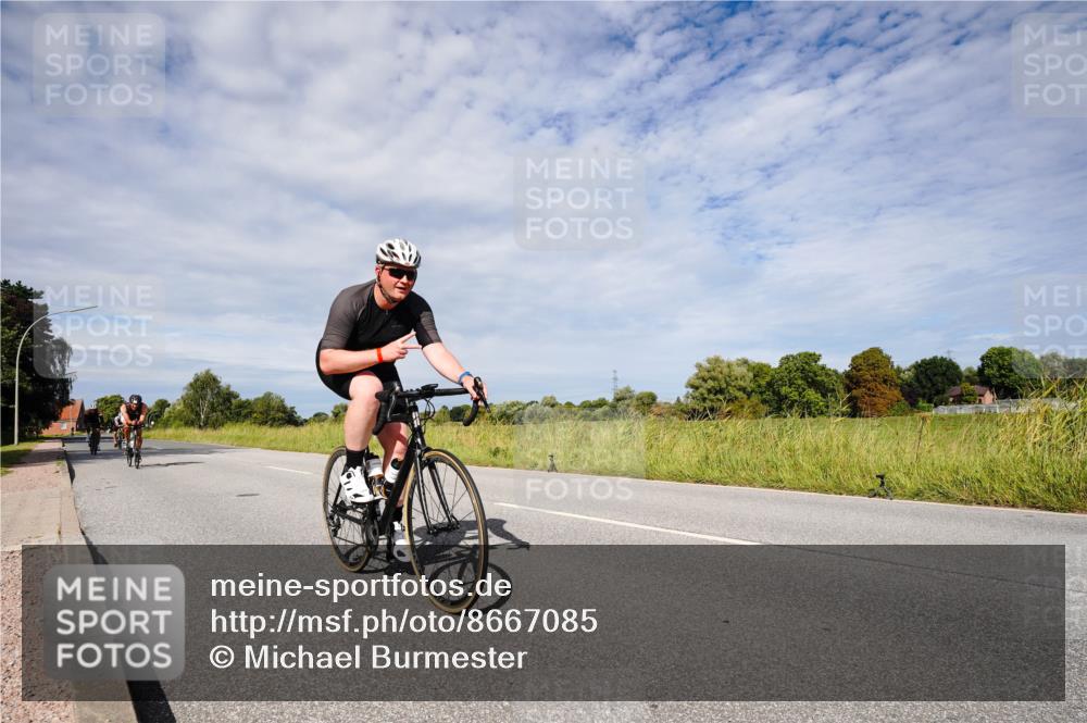31.08.2025 - Elbe Triathlon Hamburg Michael Burmester http://msf.ph/oto/8667085 31.08.2025 10:41:44 Radfahren 594, 772, 847, 1003, 1022, 1099, 1161 meine-sportfotos.de