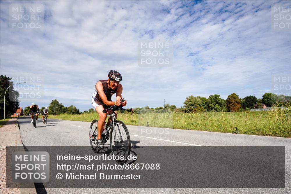31.08.2025 - Elbe Triathlon Hamburg Michael Burmester http://msf.ph/oto/8667088 31.08.2025 10:41:46 Radfahren 594, 772, 847, 1099, 1161 meine-sportfotos.de