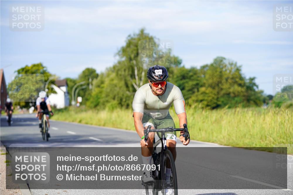 31.08.2025 - Elbe Triathlon Hamburg Michael Burmester http://msf.ph/oto/8667091 31.08.2025 09:40:15 Radfahren 265, 316, 434, 459, 525, 625, 785 meine-sportfotos.de