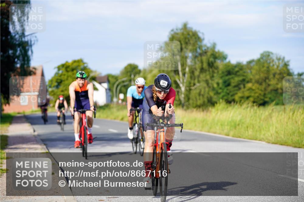 31.08.2025 - Elbe Triathlon Hamburg Michael Burmester http://msf.ph/oto/8667116 31.08.2025 09:40:23 Radfahren 279, 288, 301, 406, 459, 462, 625, 627 meine-sportfotos.de