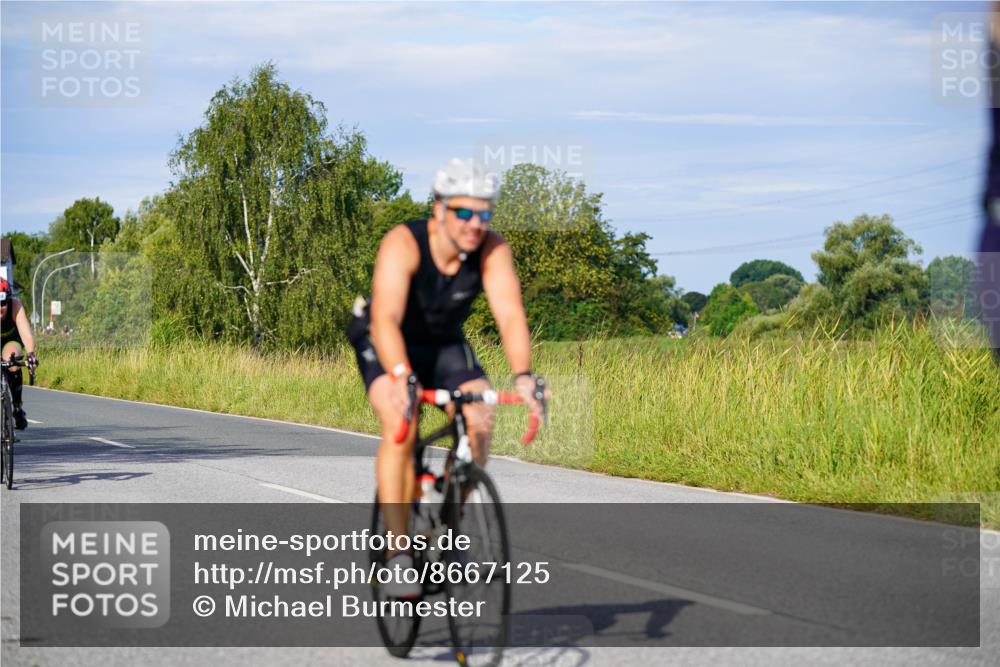 31.08.2025 - Elbe Triathlon Hamburg Michael Burmester http://msf.ph/oto/8667125 31.08.2025 09:40:25 Radfahren 279, 288, 301, 406, 462, 625, 627 meine-sportfotos.de