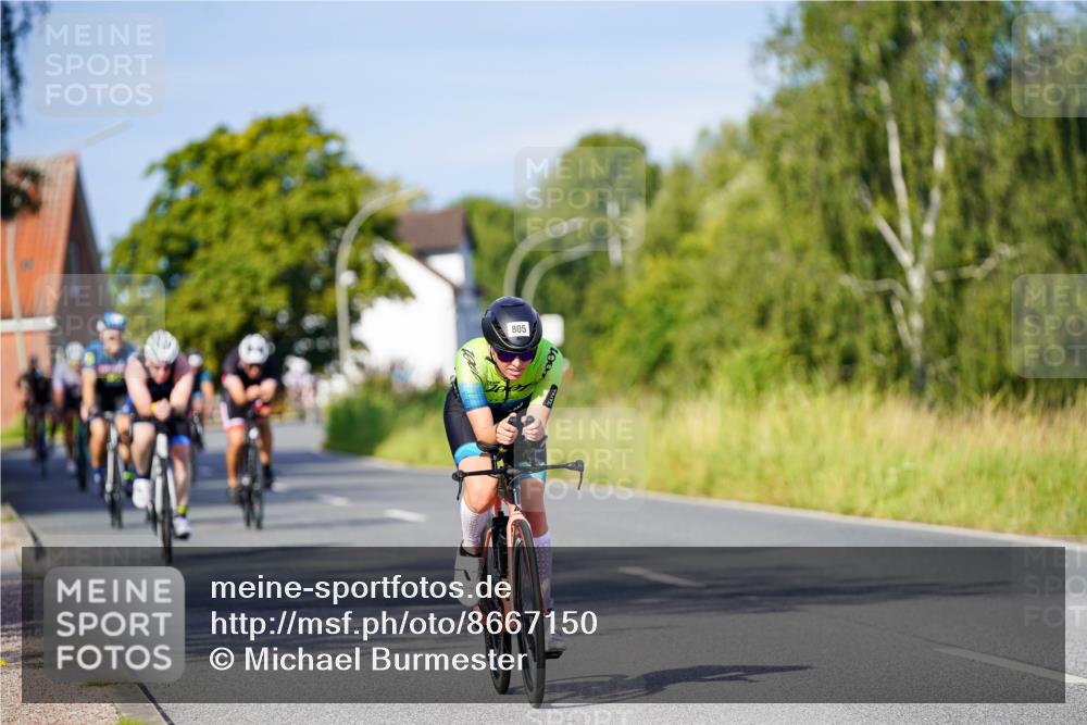 31.08.2025 - Elbe Triathlon Hamburg Michael Burmester http://msf.ph/oto/8667150 31.08.2025 09:40:40 Radfahren 246, 341, 415, 417, 444, 451, 619, 716, 805, 830 meine-sportfotos.de