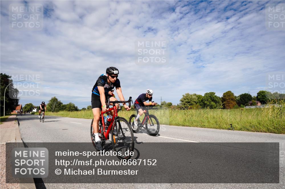 31.08.2025 - Elbe Triathlon Hamburg Michael Burmester http://msf.ph/oto/8667152 31.08.2025 10:42:57 Radfahren 934, 991, 1098, 1219, 1266, 1281, 1305, 1329 meine-sportfotos.de