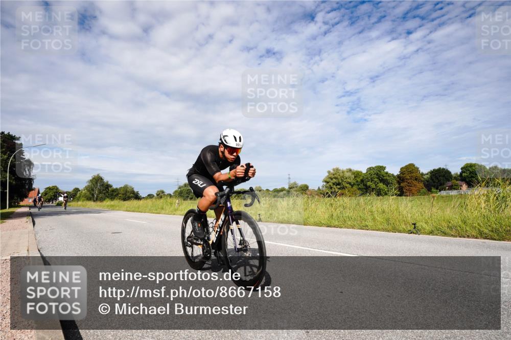 31.08.2025 - Elbe Triathlon Hamburg Michael Burmester http://msf.ph/oto/8667158 31.08.2025 10:43:01 Radfahren 991, 1098, 1219, 1305 meine-sportfotos.de