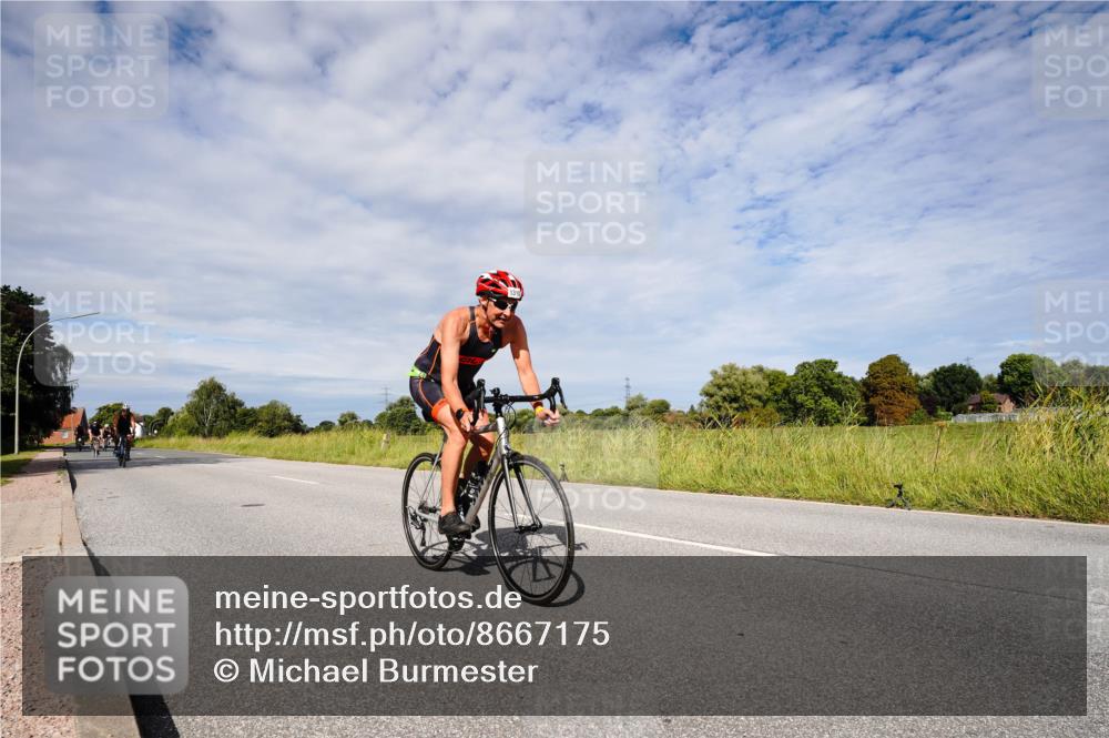 31.08.2025 - Elbe Triathlon Hamburg Michael Burmester http://msf.ph/oto/8667175 31.08.2025 10:43:19 Radfahren 958, 1020, 1108, 1180, 1227, 1248, 1302, 1310 meine-sportfotos.de