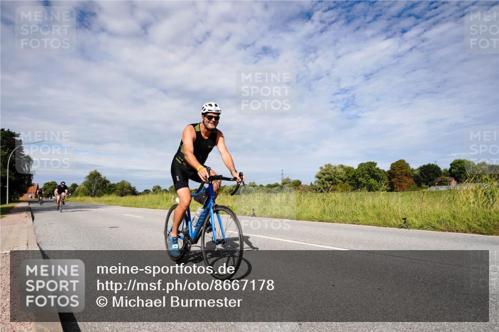 31.08.2025 - Elbe Triathlon Hamburg Michael Burmester http://msf.ph/oto/8667178 31.08.2025 10:43:21 Radfahren 958, 1108, 1180, 1227, 1248, 1302, 1310 meine-sportfotos.de