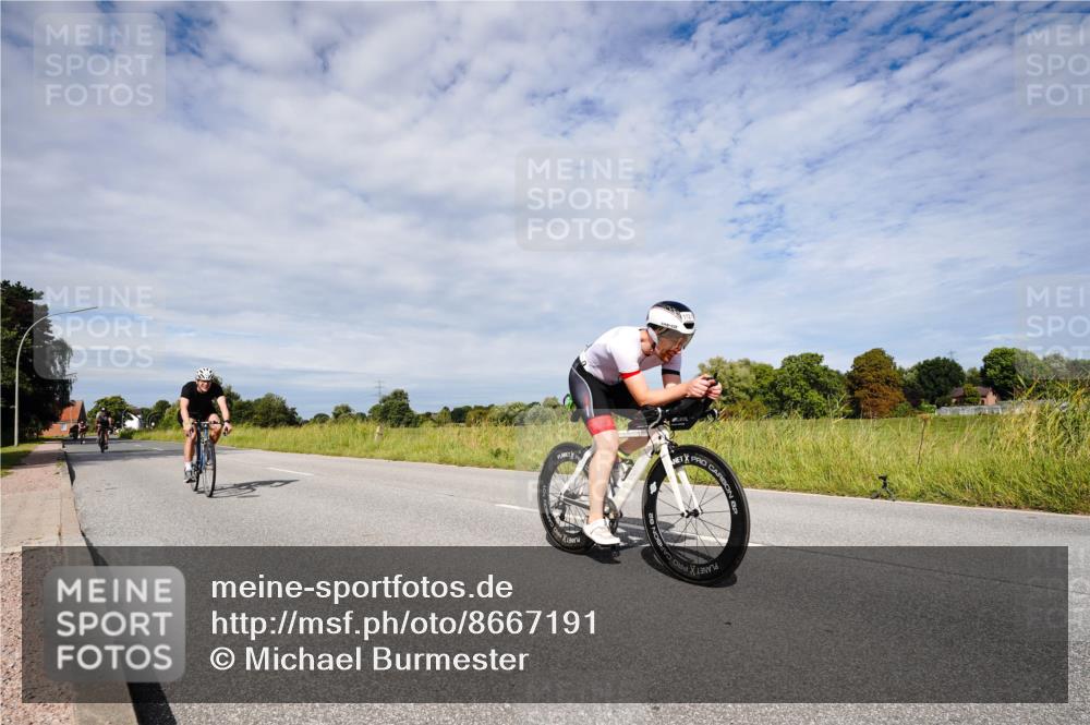 31.08.2025 - Elbe Triathlon Hamburg Michael Burmester http://msf.ph/oto/8667191 31.08.2025 10:43:47 Radfahren 890, 980, 1121, 1202, 1344 meine-sportfotos.de