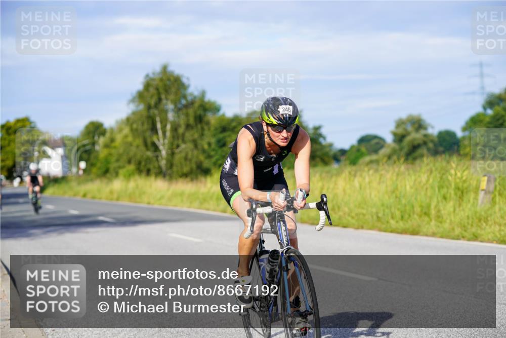 31.08.2025 - Elbe Triathlon Hamburg Michael Burmester http://msf.ph/oto/8667192 31.08.2025 09:40:48 Radfahren 246, 415, 417, 444, 451, 477, 601, 645, 830, 840 meine-sportfotos.de