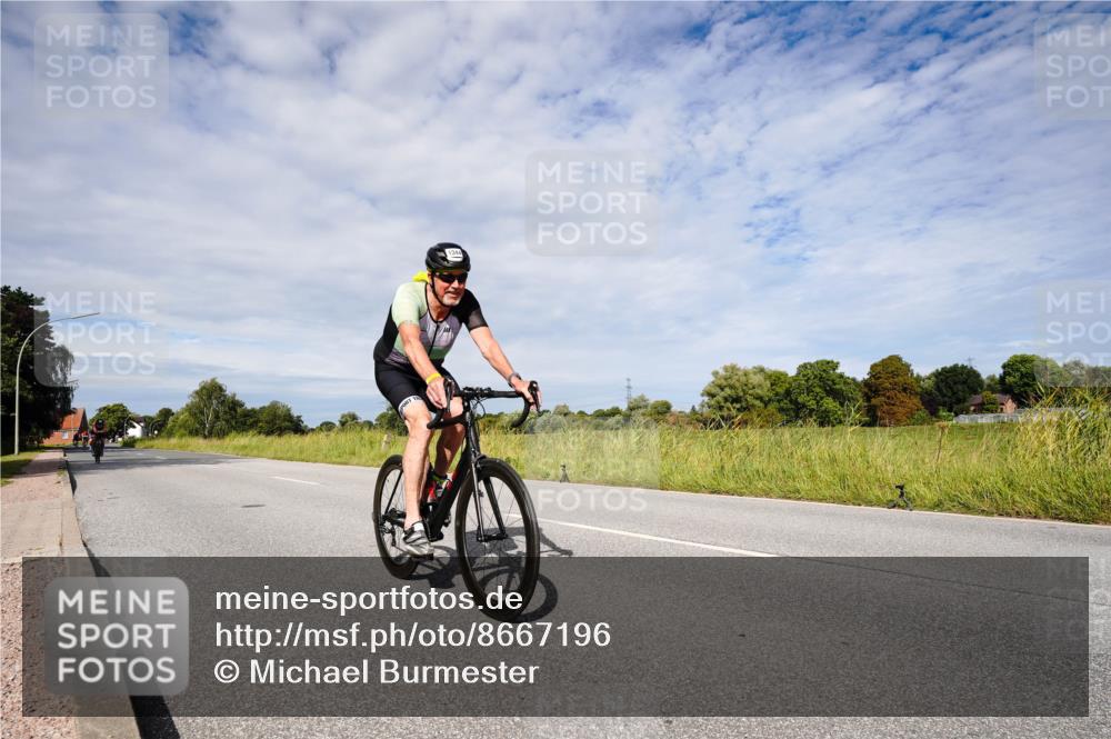 31.08.2025 - Elbe Triathlon Hamburg Michael Burmester http://msf.ph/oto/8667196 31.08.2025 10:43:50 Radfahren 890, 980, 1202, 1283, 1344 meine-sportfotos.de