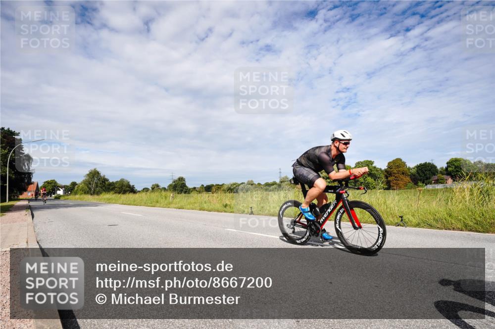 31.08.2025 - Elbe Triathlon Hamburg Michael Burmester http://msf.ph/oto/8667200 31.08.2025 10:43:53 Radfahren 890, 1202, 1283, 1306 meine-sportfotos.de