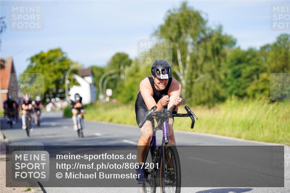31.08.2025 - Elbe Triathlon Hamburg Michael Burmester http://msf.ph/oto/8667201 31.08.2025 09:40:51 Radfahren 258, 320, 477, 558, 601, 645, 840 meine-sportfotos.de