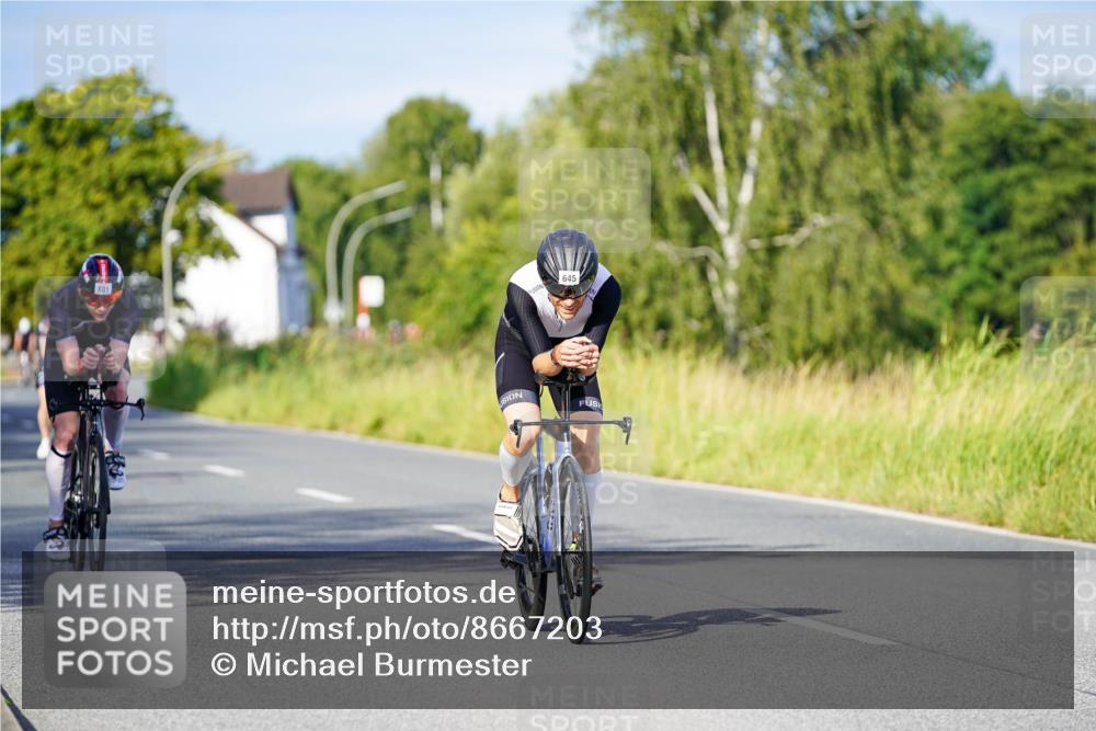 31.08.2025 - Elbe Triathlon Hamburg Michael Burmester http://msf.ph/oto/8667203 31.08.2025 09:40:53 Radfahren 258, 320, 477, 550, 558, 564, 601, 645, 711, 840 meine-sportfotos.de