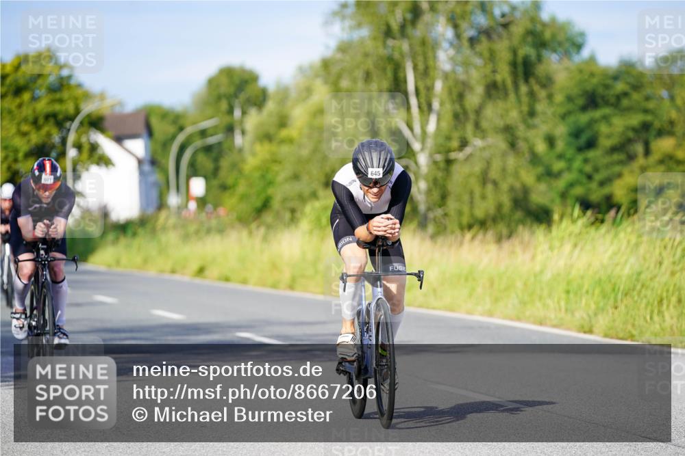 31.08.2025 - Elbe Triathlon Hamburg Michael Burmester http://msf.ph/oto/8667206 31.08.2025 09:40:53 Radfahren 258, 320, 477, 550, 558, 564, 601, 645, 711, 840 meine-sportfotos.de