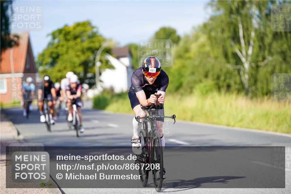 31.08.2025 - Elbe Triathlon Hamburg Michael Burmester http://msf.ph/oto/8667208 31.08.2025 09:40:54 Radfahren 258, 320, 477, 550, 558, 564, 601, 645, 711, 840 meine-sportfotos.de